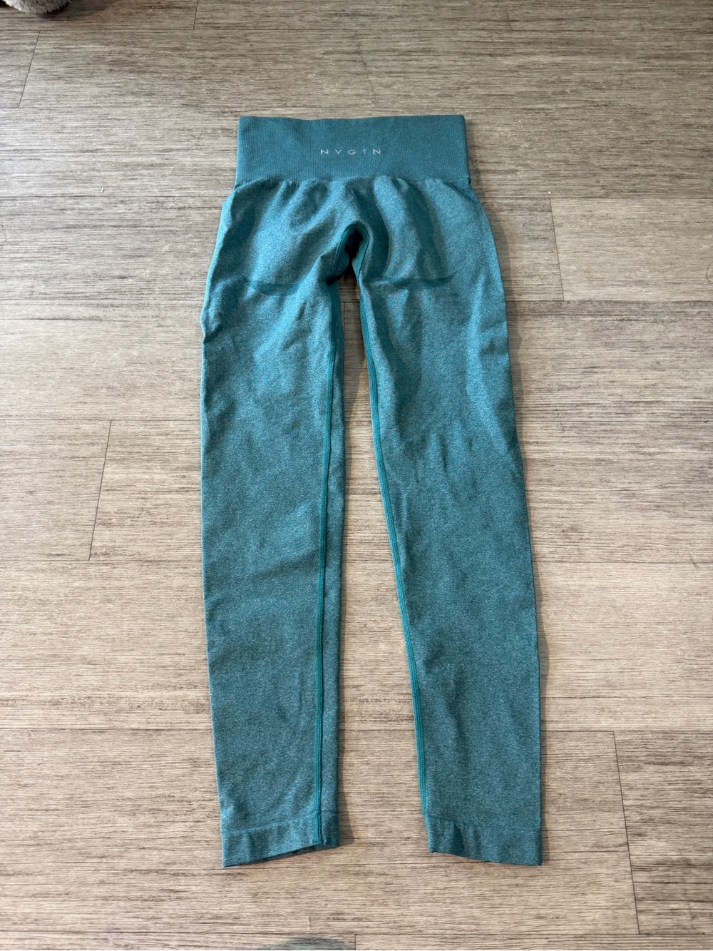 NVGTN Contour Seamless Leggings - Picture 2 of 4